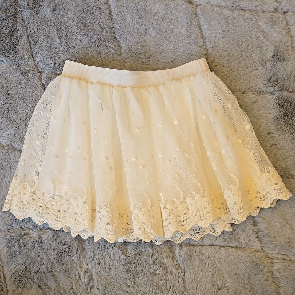 Pippa & Julie White Skirt, Infant Girl Size 24 Months, Great Condition